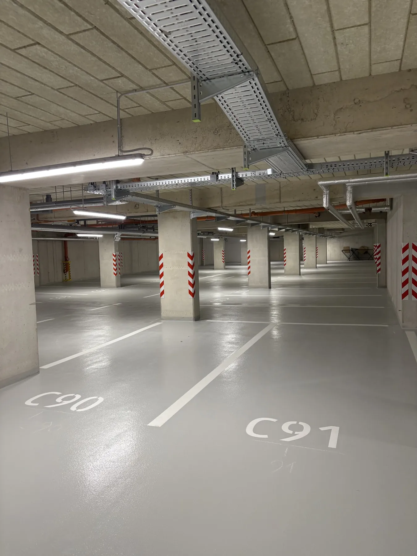 Liata podlaha parkovacieho domu